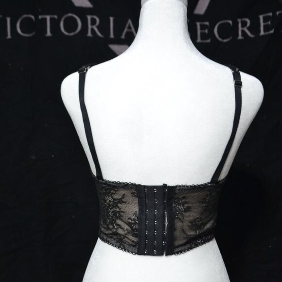 Victoria's Secret Very Sexy Unlined Demi Bra - Picture 3 of 3